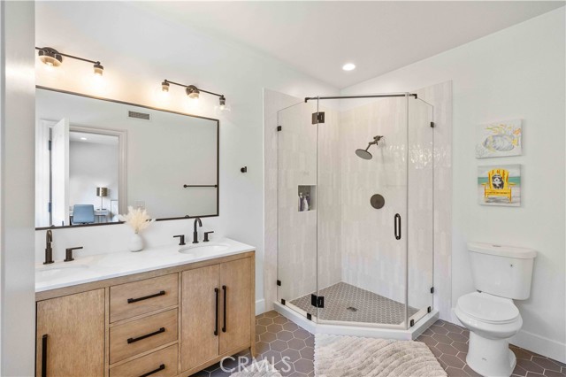 Detail Gallery Image 52 of 66 For 7 Cheshire Ct, Newport Beach,  CA 92660 - 4 Beds | 6/1 Baths