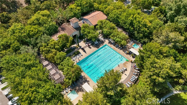 45 Coriander, Irvine CA: https://media.crmls.org/medias/bab5caf4-600f-446e-a21c-90bf47ef391a.jpg