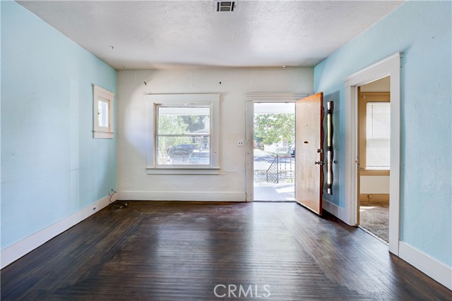 Detail Gallery Image 11 of 47 For 1051 W 20th St, Merced,  CA 95340 - 2 Beds | 1 Baths