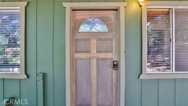 Detail Gallery Image 6 of 60 For 325 Cedarbrook Dr, Twin Peaks,  CA 92391 - 3 Beds | 2/1 Baths