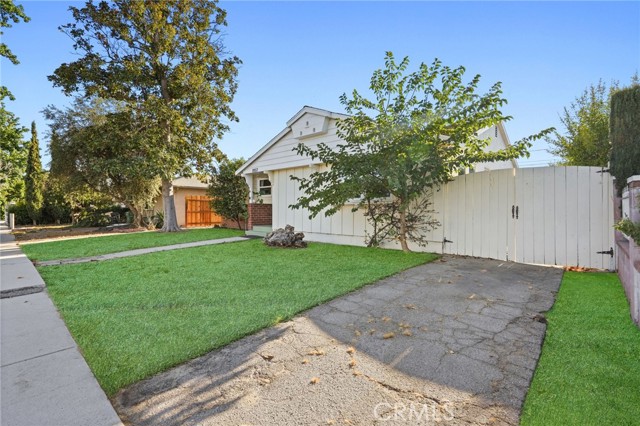 Detail Gallery Image 11 of 73 For 7057 Babcock Ave, North Hollywood,  CA 91605 - 3 Beds | 2 Baths