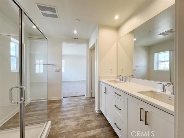 Detail Gallery Image 17 of 31 For 16068 Olivas Ln, Fontana,  CA 92336 - 4 Beds | 2/1 Baths