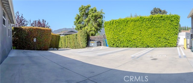 Detail Gallery Image 4 of 20 For 2700 Prospect Ave, La Crescenta,  CA 91214 - – Beds | – Baths