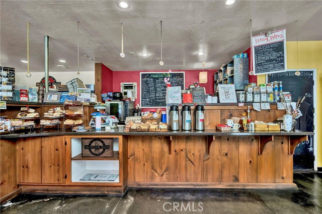 0, Cobb CA: https://media.crmls.org/medias/bab92636-33fb-4dc6-8edf-2cb27c48f2a6.jpg