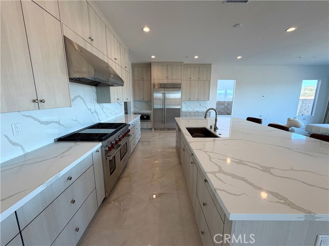 Detail Gallery Image 9 of 34 For 24217 N Corte Profundo, Valencia,  CA 91354 - 5 Beds | 5/1 Baths