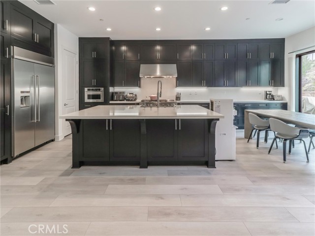 Detail Gallery Image 6 of 43 For 20725 W Liana Ct, Porter Ranch,  CA 91326 - 5 Beds | 5/1 Baths