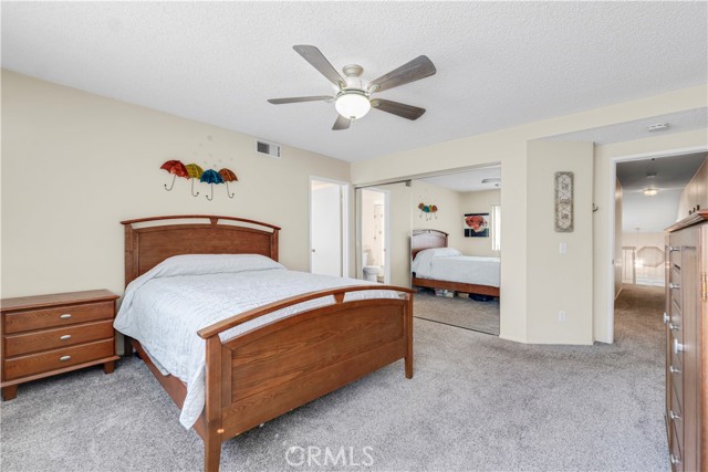 Detail Gallery Image 12 of 22 For 1864 Stow St, Simi Valley,  CA 93063 - 2 Beds | 2/1 Baths