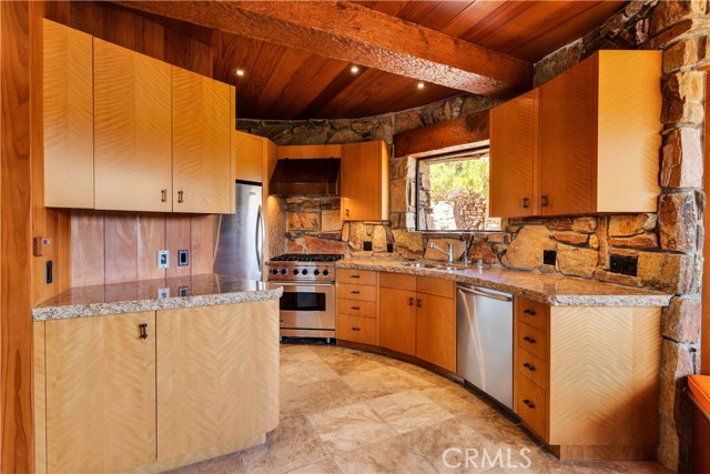 Detail Gallery Image 49 of 75 For 55290 Flying Tigers Rd, Pioneertown,  CA 92268 - 4 Beds | 3 Baths