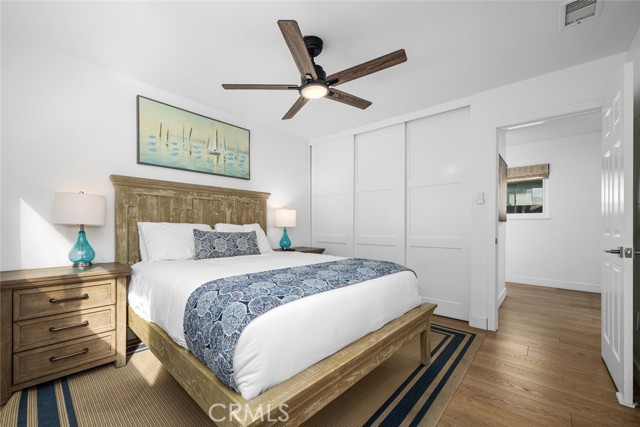 Detail Gallery Image 22 of 56 For 700 E Oceanfront, Newport Beach,  CA 92661 - – Beds | – Baths