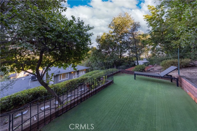 Detail Gallery Image 35 of 49 For 355 Malcolm Dr, Pasadena,  CA 91105 - 3 Beds | 2 Baths