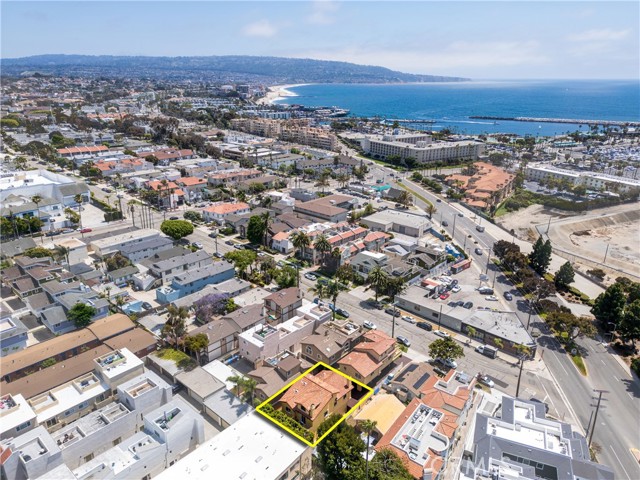 522 Elena Avenue, Redondo Beach, California 90277, 4 Bedrooms Bedrooms, ,2 BathroomsBathrooms,Residential,Sold,Elena,SB24114526