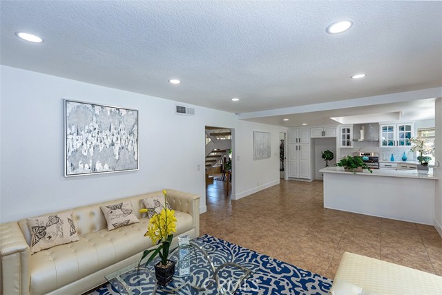 Detail Gallery Image 18 of 66 For 1250 Kinglake Dr, Diamond Bar,  CA 91789 - 4 Beds | 3 Baths