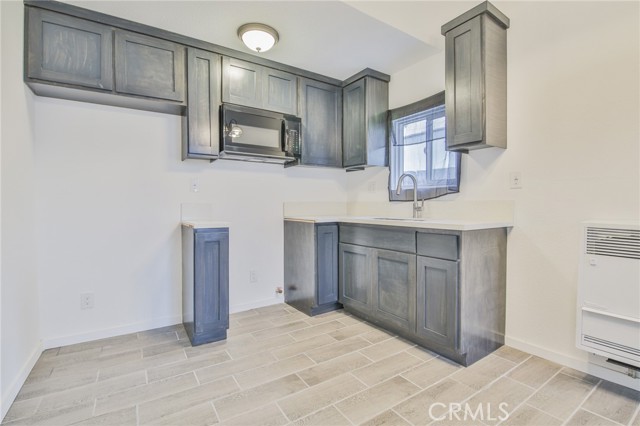 Detail Gallery Image 10 of 66 For 6207 S Figueroa St, Los Angeles,  CA 90003 - – Beds | – Baths