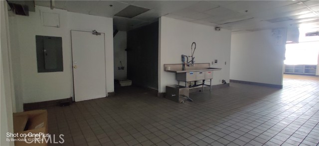  Commercial for Sale in Apple Valley, California