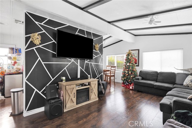 Detail Gallery Image 8 of 39 For 1414 W Central #34,  Brea,  CA 92821 - 2 Beds | 2 Baths