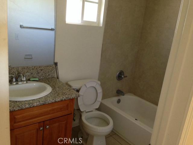 Detail Gallery Image 2 of 5 For 2618 W 5th St #1,  San Bernardino,  CA 92410 - 2 Beds | 1 Baths