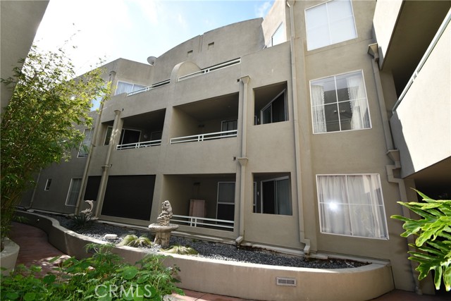 Detail Gallery Image 1 of 1 For 1211 Cabrillo Ave #204,  Torrance,  CA 90501 - 1 Beds | 1 Baths