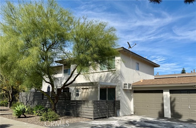 Detail Gallery Image 2 of 24 For 212 E 8th St #B,  Upland,  CA 91786 - 1 Beds | 1 Baths