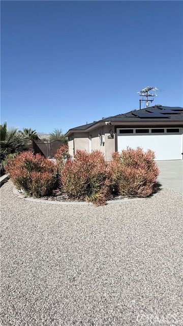Detail Gallery Image 10 of 23 For 60242 Palm Oasis, Palm Springs,  CA 92262 - 3 Beds | 2/1 Baths