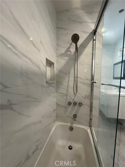 Detail Gallery Image 2 of 34 For 430 Lincoln Ave, Glendale,  CA 91205 - 1 Beds | 1 Baths