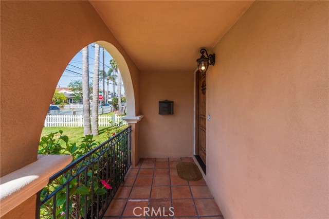 2103 Belmont Lane, Redondo Beach CA: https://media.crmls.org/medias/bac1d5ab-d35a-47ab-931c-da9a44dc4f30.jpg