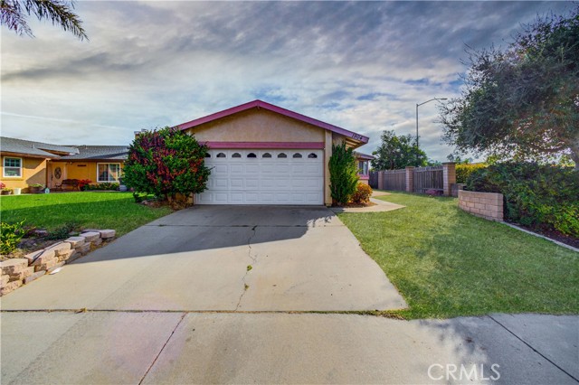 Detail Gallery Image 1 of 17 For 1904 Arriba Way, Santa Maria,  CA 93458 - 4 Beds | 2 Baths