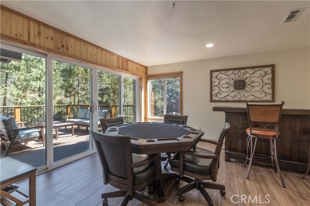 Detail Gallery Image 20 of 53 For 42518 Gold Rush Dr, Big Bear Lake,  CA 92315 - 5 Beds | 6/2 Baths