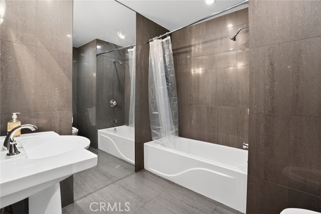 Detail Gallery Image 26 of 30 For 21 Alamitos, Long Beach,  CA 90802 - 2 Beds | 2 Baths