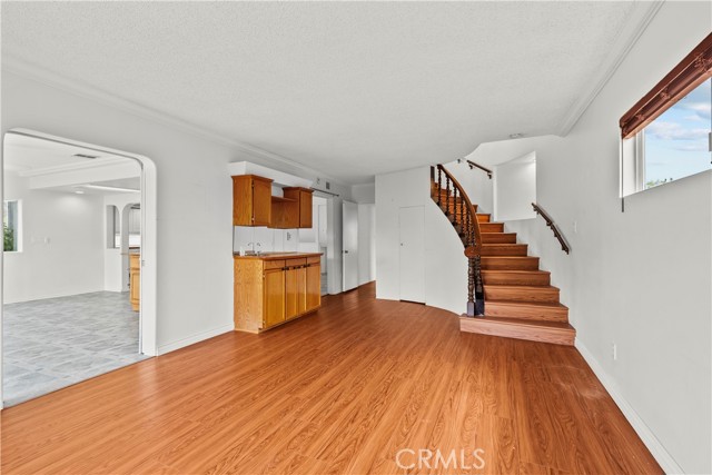 Detail Gallery Image 23 of 36 For 12619 Gladstone Ave, Sylmar,  CA 91342 - 4 Beds | 3 Baths