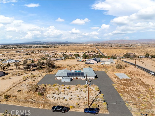 Detail Gallery Image 3 of 52 For 9838 Central Road, Apple Valley,  CA 92308 - 3 Beds | 3 Baths