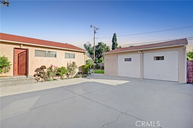 8554 Via Amorita, Downey, California 90241, 3 Bedrooms Bedrooms, ,2 BathroomsBathrooms,Single Family Residence,For Sale,Via Amorita,DW24155135