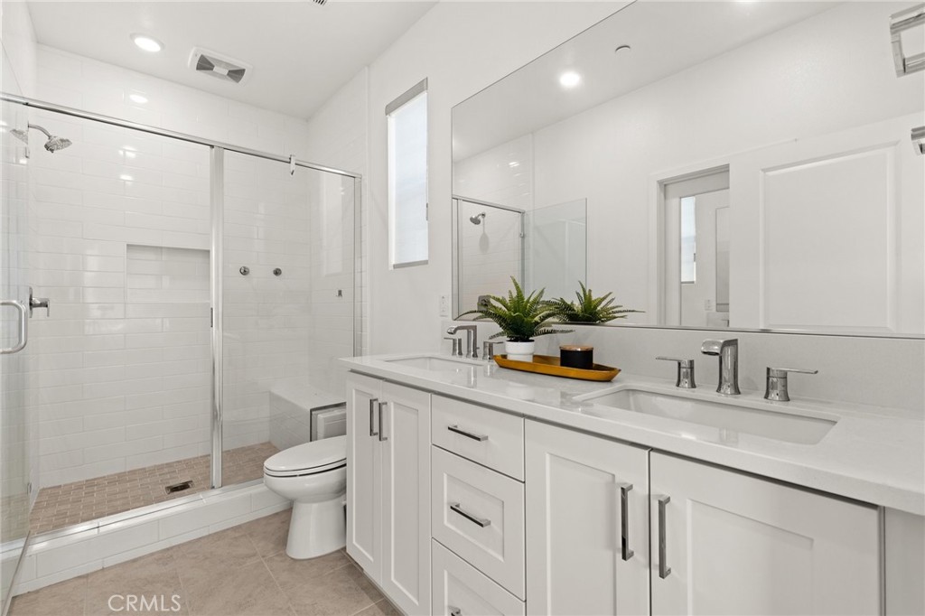 Bac44bf5 0e89 472b 8963 E203e920c163