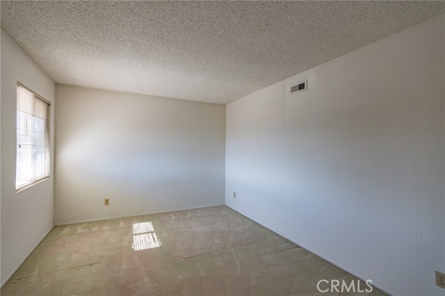 Detail Gallery Image 22 of 51 For 330 Amberwood Dr, Walnut,  CA 91789 - 5 Beds | 3 Baths