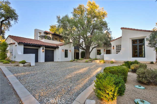 Detail Gallery Image 4 of 75 For 4244 via Padova, Claremont,  CA 91711 - 4 Beds | 5 Baths