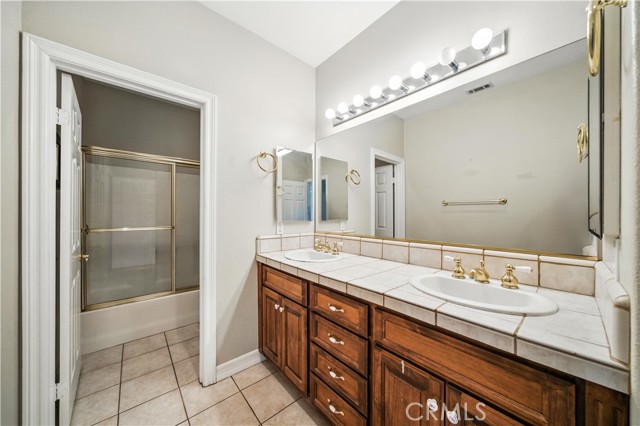 Detail Gallery Image 43 of 47 For 30700 Spyglass Way, Menifee,  CA 92587 - 5 Beds | 3/1 Baths