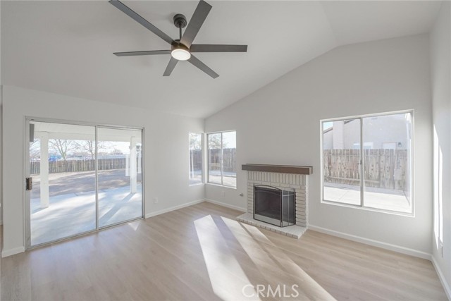 Detail Gallery Image 9 of 29 For 12993 Sundown Rd, Victorville,  CA 92392 - 4 Beds | 2 Baths