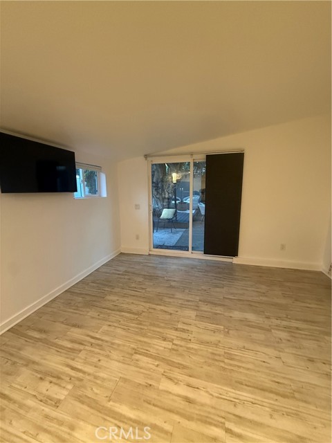 Detail Gallery Image 2 of 9 For 219 Geneva a,  Huntington Beach,  CA 92648 - 1 Beds | 1 Baths