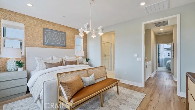 Detail Gallery Image 11 of 24 For 27537 Grand Fir Way, Valencia,  CA 91381 - 2 Beds | 2/1 Baths