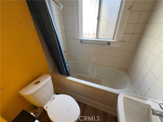 Detail Gallery Image 7 of 9 For 419 Rose Ave, Long Beach,  CA 90802 - – Beds | – Baths