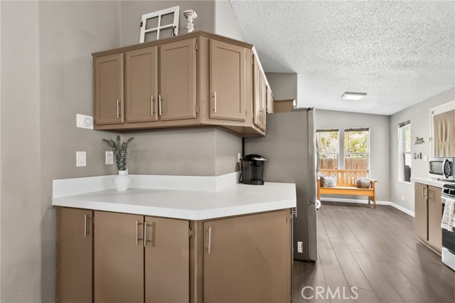 Detail Gallery Image 17 of 58 For 4901 Green River #303,  Corona,  CA 92880 - 3 Beds | 2 Baths