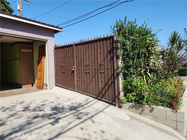 Detail Gallery Image 24 of 30 For 4702 Ocana Ave, Lakewood,  CA 90713 - 3 Beds | 2 Baths