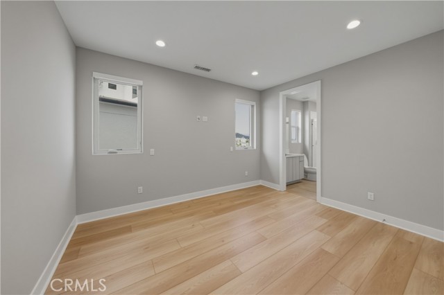 Image 27 of 42 For 11800 Hillsborough