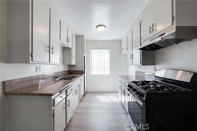 Detail Gallery Image 7 of 21 For 3430 Elm Ave #12,  Long Beach,  CA 90807 - 2 Beds | 1 Baths