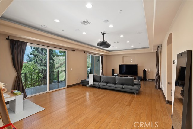 4630 Esparto Street, Woodland Hills CA: https://media.crmls.org/medias/baca6f17-e72e-4d49-9e2f-c630eb0a13e3.jpg