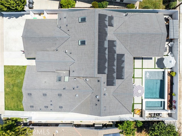 11444 Harrisburg Road, Rossmoor CA: https://media.crmls.org/medias/bacae88f-c532-49fb-9cd2-7d2acd42d031.jpg