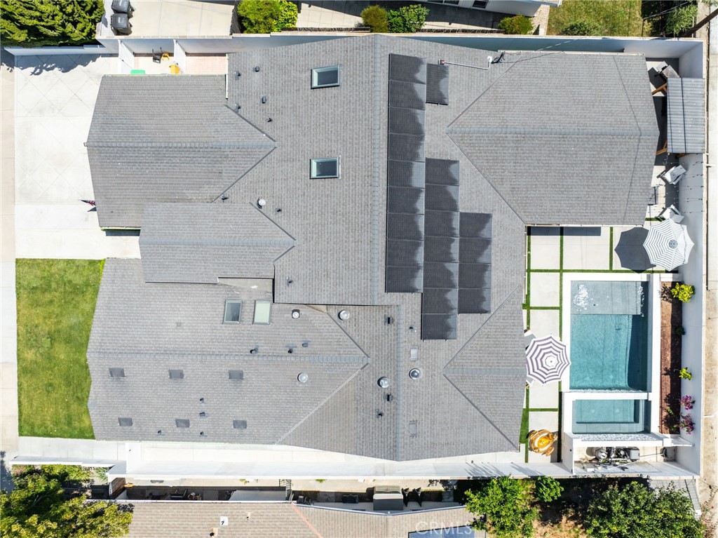 https://media.crmls.org/medias/bacae88f-c532-49fb-9cd2-7d2acd42d031.jpg?preset=X-Large