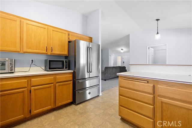 475 Heritage Lane, Los Alamos CA: https://media.crmls.org/medias/bacbdc77-f183-467c-b616-86583ff6b7f1.jpg