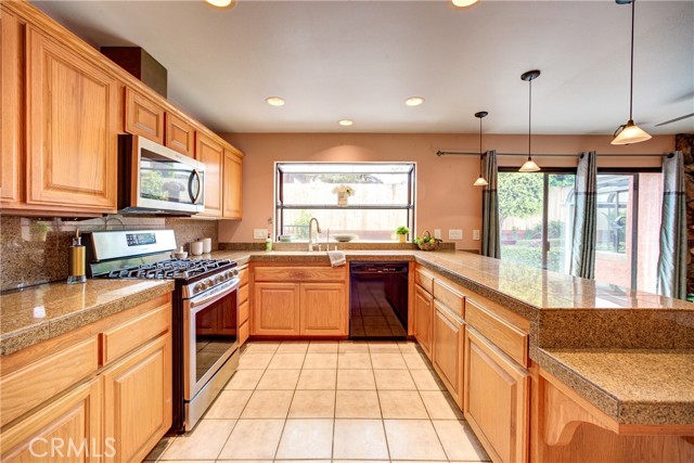 689 Woodland Drive, Arroyo Grande CA: https://media.crmls.org/medias/bacbe49f-4027-40bf-acc9-e842bfb5b62f.jpg