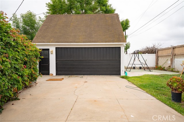 Detail Gallery Image 19 of 19 For 1212 Louise St, Santa Ana,  CA 92703 - 4 Beds | 3 Baths