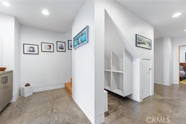 Detail Gallery Image 52 of 67 For 308 17th St, Manhattan Beach,  CA 90266 - 4 Beds | 3/1 Baths